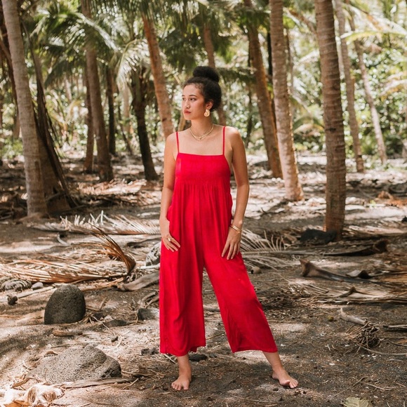 BNWT Alohiwai Lili Jumpsuit - Picture 1 of 3